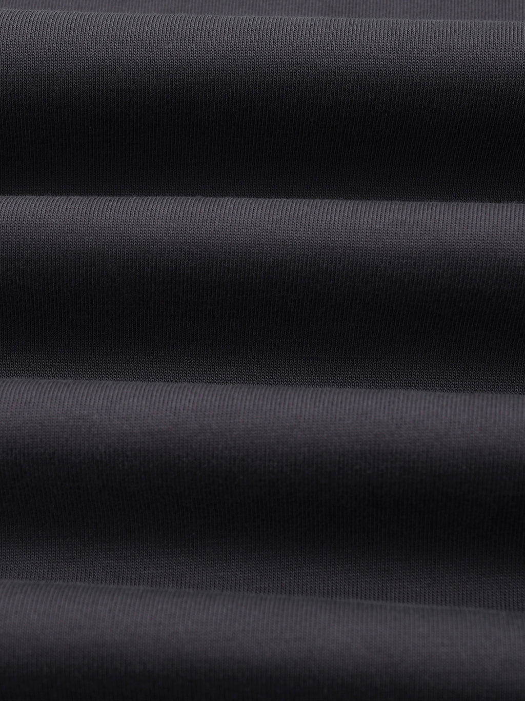 T-shirt V-Neck Premium - Style Sporty Maison Madina